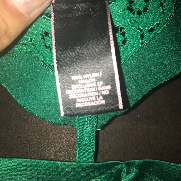 Victoria secret emerald lace thong - Picture 3 of 4